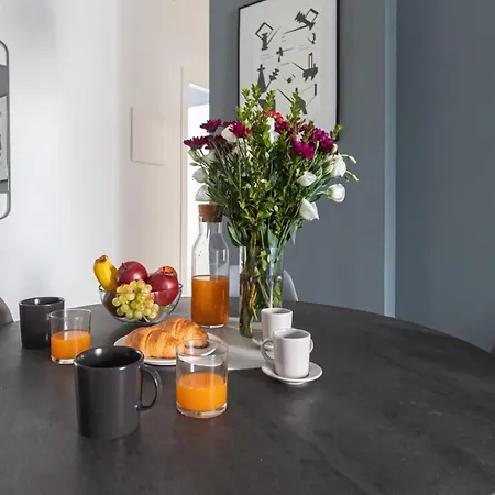 Italianway Comfort - Raffaello Sanzio 33 Mediolan